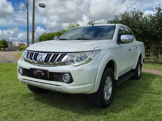 MITSUBISHI L200 TRITON 2.4 16V TURBO DIESEL SPORT HPE TOP CD 4P 4X4 AUTOMÁTICO